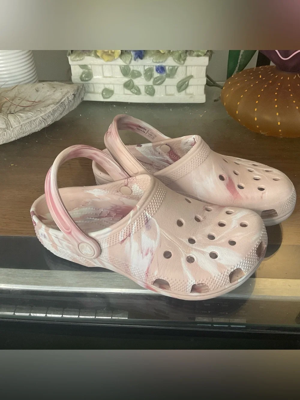 CROCS KIDS CLASSIC MARBLED CLOGS SZ J3
